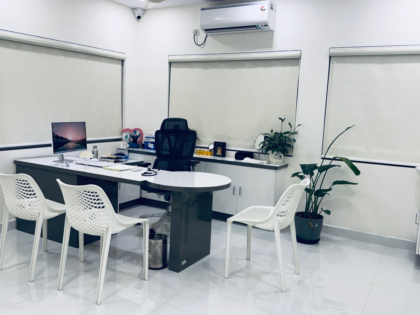 Dr. Vijay's Plastic & Cosmetic Surgery Center